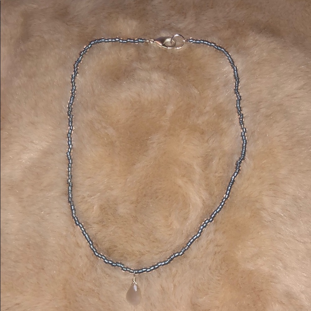 Quartz choker necklace